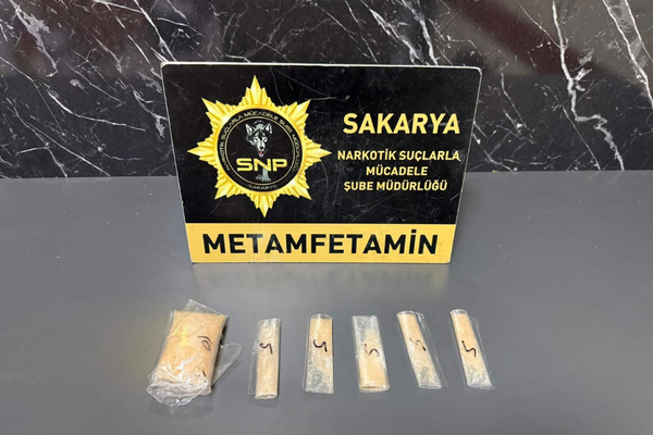 Sakarya’da uyuşturucu operasyonu: 3 şüpheli tutuklandı Sakarya’da uyuşturucu operasyonu: 3 şüpheli tutuklandı