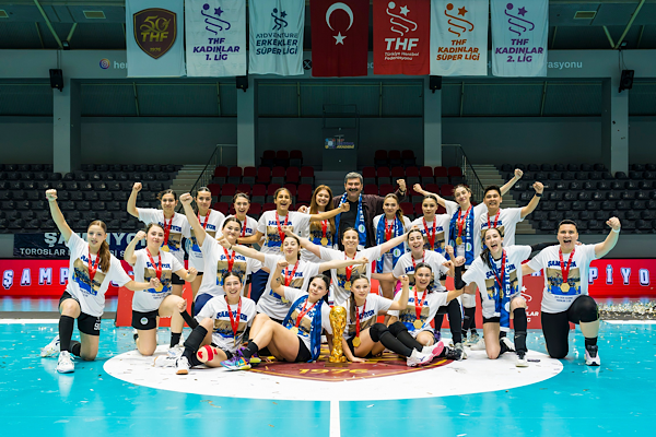 Şampiyon Toroslar Belediyesi Kadın Hentbol Takımı, 1. Lig için kadrosunu güçlendiriyor Şampiyon Toroslar Belediyesi Kadın Hentbol Takımı, 1. Lig için kadrosunu güçlendiriyor