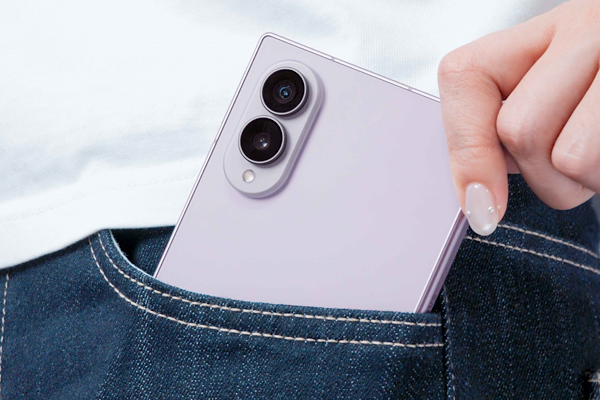 Samsung, katlanabilir telefonlarda dayanıklılığı 100’den fazla testle doğruluyor Samsung, katlanabilir telefonlarda dayanıklılığı 100’den fazla testle doğruluyor