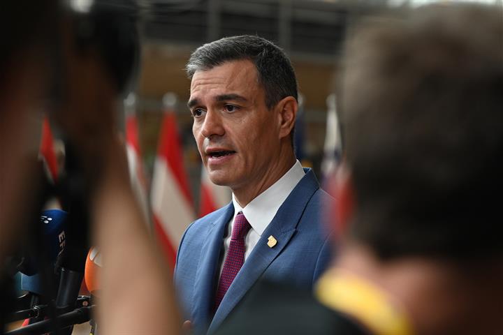 Sanchez: Gelecekteki pandemilere karşı uluslararası müdahaleye doğru ilerlememiz gerekiyor