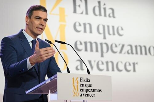 Sanchez: Hükümet yangınlarla mücadele için tüm imkanları seferber etti Sanchez: Hükümet yangınlarla mücadele için tüm imkanları seferber etti