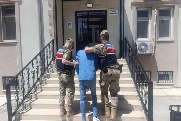 Şanlıurfa’da firari hükümlü yakalandı Şanlıurfa’da firari hükümlü yakalandı
