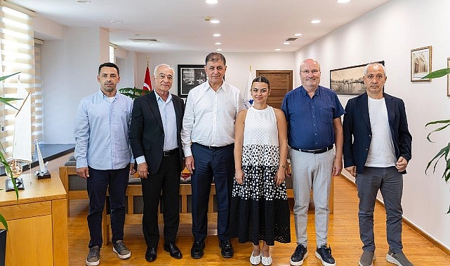 Seferihisar Belediye Başkan Vekili Fuat Gümüş ve meclis üyelerinden Cemil Tugay'a ziyaret Seferihisar Belediye Başkan Vekili Fuat Gümüş ve meclis üyelerinden Cemil Tugay'a ziyaret