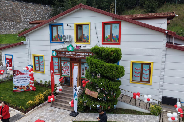 Şehit Öğretmen Fatma Nur Çelik’in adı Çınar Çocuk Evi’nde yaşatılacak Şehit Öğretmen Fatma Nur Çelik’in adı Çınar Çocuk Evi’nde yaşatılacak