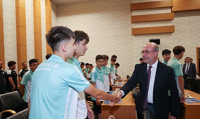 Selçuklu'nun Şampiyon Sporcuları Başkan Pekyatırmacı ile Buluştu Selçuklu'nun Şampiyon Sporcuları Başkan Pekyatırmacı ile Buluştu