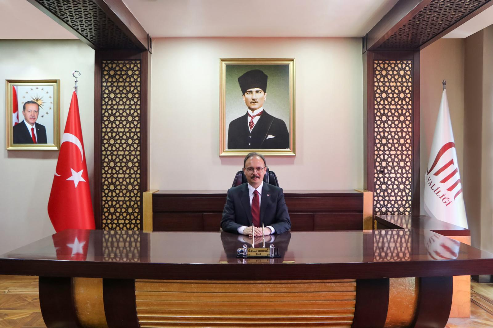 Siirt Valisi Kızılkaya’dan 30 Ağustos Zafer Bayramı mesajı Siirt Valisi Kızılkaya’dan 30 Ağustos Zafer Bayramı mesajı