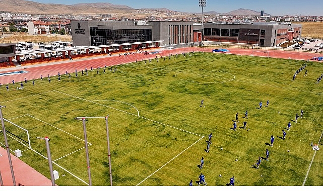 Sporcu Seçme ve Yetiştirme Merkezi misafirlerini ağırlamaya devam ediyor Sporcu Seçme ve Yetiştirme Merkezi misafirlerini ağırlamaya devam ediyor