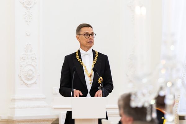 Stubb, İsveç parlamentosu temsilcileriyle güvenlik gündemini görüştü