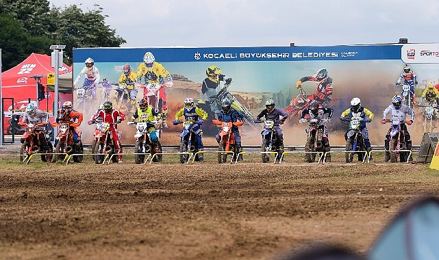 Süper Enduro'da kupalar sahiplerini buldu Süper Enduro'da kupalar sahiplerini buldu