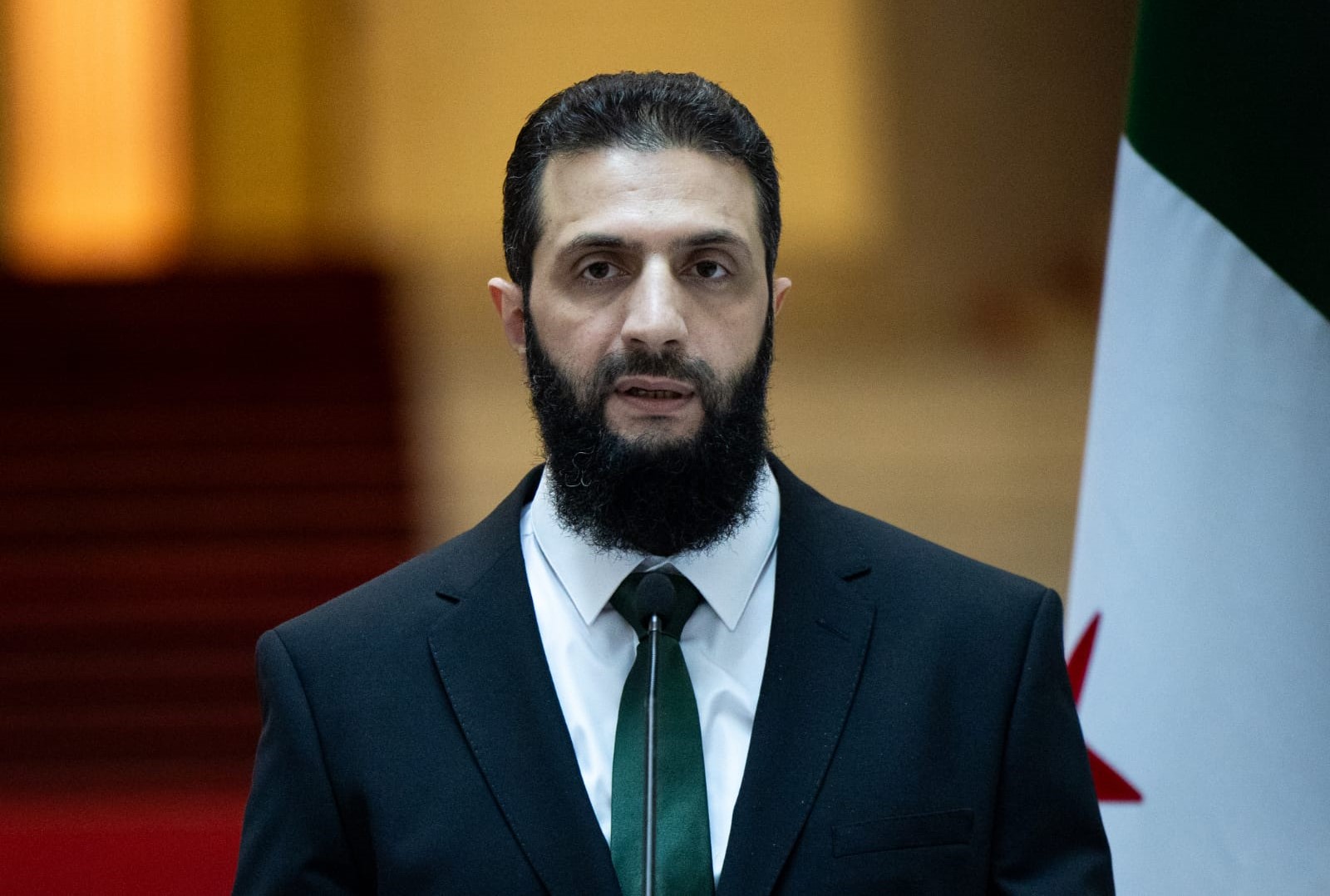 Suriye Cumhurbaşkanı Şara, Bahreyn İçişleri Bakanı Al Khalifa'yı Şam'da kabul etti Suriye Cumhurbaşkanı Şara, Bahreyn İçişleri Bakanı Al Khalifa'yı Şam'da kabul etti