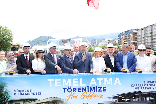 Sürmene’de kapalı otopark, pazar yeri ve bilim merkezinin temeli atıldı Sürmene’de kapalı otopark, pazar yeri ve bilim merkezinin temeli atıldı