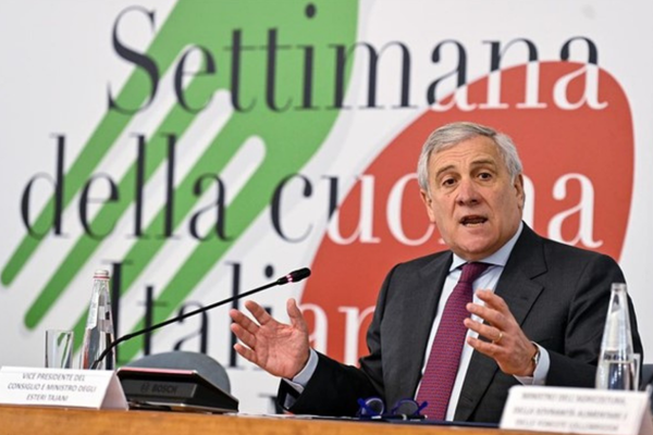 Tajani: İtalya, Somali'nin istikrarı için çalışmayı sürdürüyor Tajani: İtalya, Somali'nin istikrarı için çalışmayı sürdürüyor