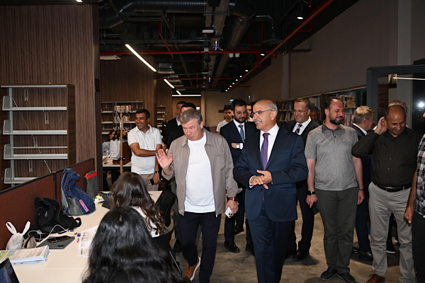 Tanju Çolak ve Hami Mandıralı  Başkan Er ile Malatya'daki çalışmaları inceledi