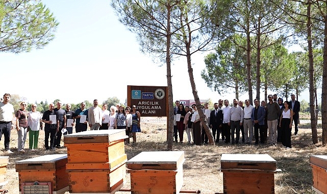 Tarım Akademisi'nde emekler sertifikayla taçlandı Tarım Akademisi'nde emekler sertifikayla taçlandı