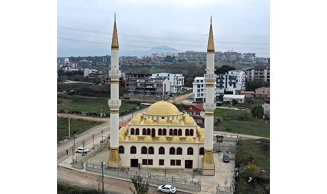 Tehlike oluşturan minarelere Büyükşehir müdahalesi Tehlike oluşturan minarelere Büyükşehir müdahalesi