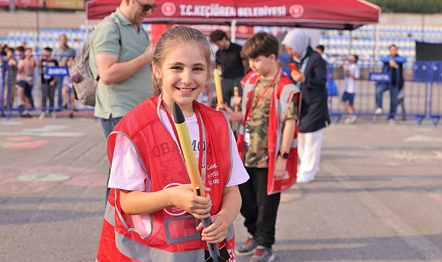 TEKNOMER'den Bilim ve Teknoloji Dolu Model Roket Şenliği TEKNOMER'den Bilim ve Teknoloji Dolu Model Roket Şenliği