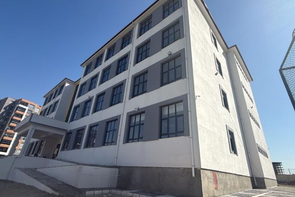 Tilmis İlk ve Ortaokulu Yeni eğitim dönemine hazırlanıyor Tilmis İlk ve Ortaokulu Yeni eğitim dönemine hazırlanıyor