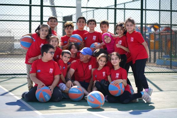Tofaş Spor Kulübü’nden çocuklara, gençlere ve Türk basketbolunun geleceğine yatırım Tofaş Spor Kulübü’nden çocuklara, gençlere ve Türk basketbolunun geleceğine yatırım