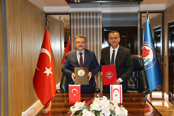 Trabzon ile Gazimağusa arasında Kardeş Şehir protokolü imzalandı Trabzon ile Gazimağusa arasında Kardeş Şehir protokolü imzalandı