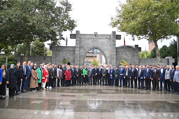 Trabzon’da “Türkiye Yüzyılı Buluşmaları” toplantısı gerçekleştirildi Trabzon’da “Türkiye Yüzyılı Buluşmaları” toplantısı gerçekleştirildi