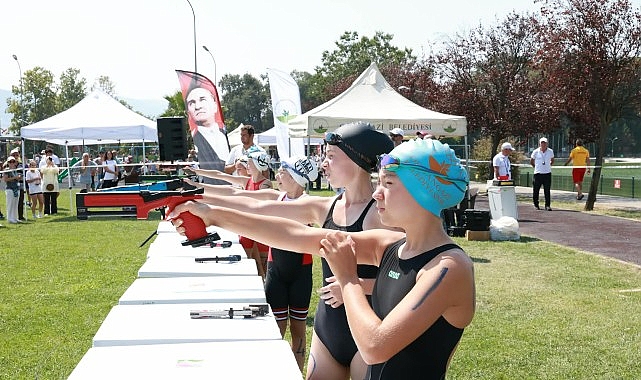 Triathle Yarışları Osmangazi'de Nefes Kesti