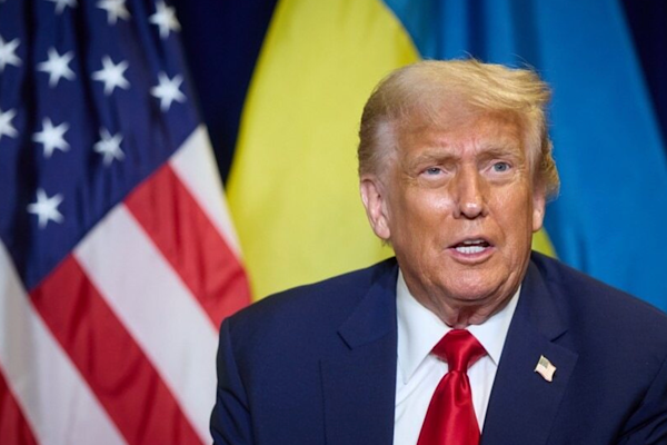 Trump: Amerikan imalatı geri döndü, “altın çağ” başladı Trump: Amerikan imalatı geri döndü, “altın çağ” başladı