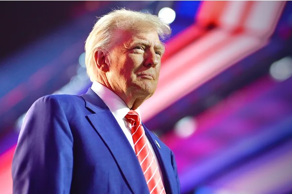 Trump: Dün, Hürmüz Boğazı'ndan 19 milyon varil petrol aktı Trump: Dün, Hürmüz Boğazı'ndan 19 milyon varil petrol aktı