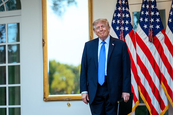 Trump: İrlanda viskisine uygulanan gümrük vergilerini kaldıracağım Trump: İrlanda viskisine uygulanan gümrük vergilerini kaldıracağım