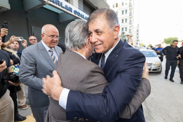 Tugay: Suya indirim geliyor, ulaşıma zam yok Tugay: Suya indirim geliyor, ulaşıma zam yok