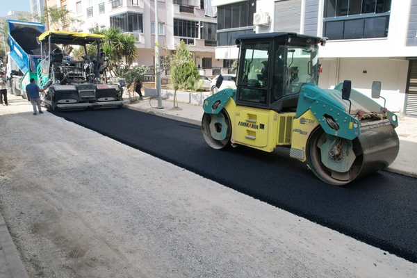 Turgutlu Türkmen Yolu'nda asfalt çalışmaları başladı Turgutlu Türkmen Yolu'nda asfalt çalışmaları başladı