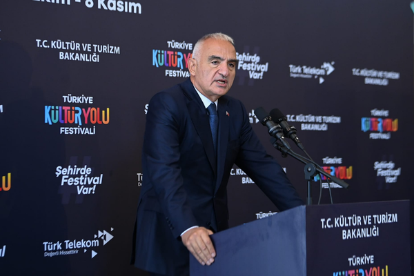 Türkiye Kültür Yolu Festivali Antalya’da 4. kez başladı Türkiye Kültür Yolu Festivali Antalya’da 4. kez başladı