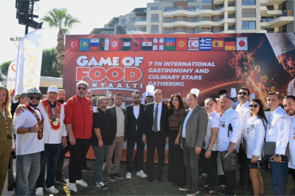 Uluslararası Gastronomi ve Mutfak Yıldızları Festivali Konyaaltı'nda başladı Uluslararası Gastronomi ve Mutfak Yıldızları Festivali Konyaaltı'nda başladı