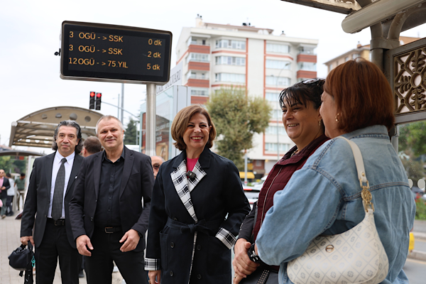Ünlüce, Avrupa Hareketlilik Haftası kapsamında tramvayla işe gitti