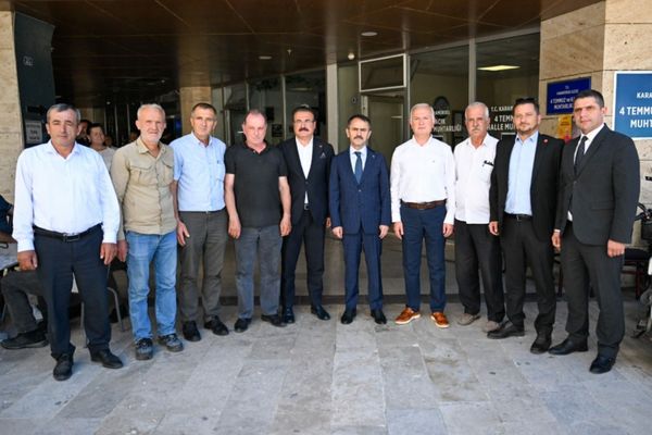 Vali Aktaş, Karamürsel muhtarlarıyla bir araya geldi Vali Aktaş, Karamürsel muhtarlarıyla bir araya geldi
