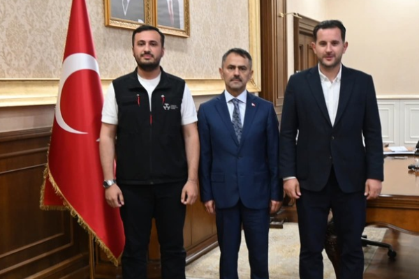Vali Aktaş, T3 Vakfı temsilcilerini kabul etti Vali Aktaş, T3 Vakfı temsilcilerini kabul etti