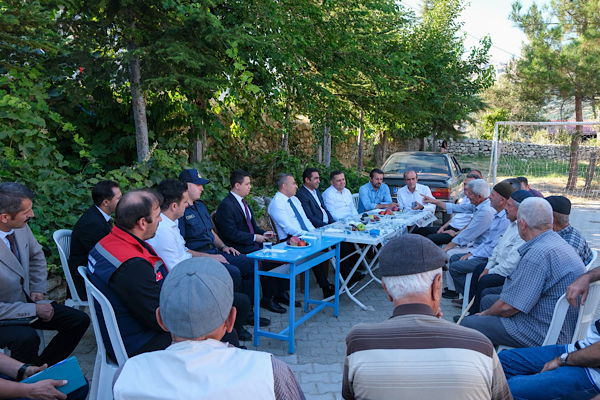 Vali Çiçek, Sarıveliler ve Başyayla’da ziyaretler gerçekleştirdi Vali Çiçek, Sarıveliler ve Başyayla’da ziyaretler gerçekleştirdi
