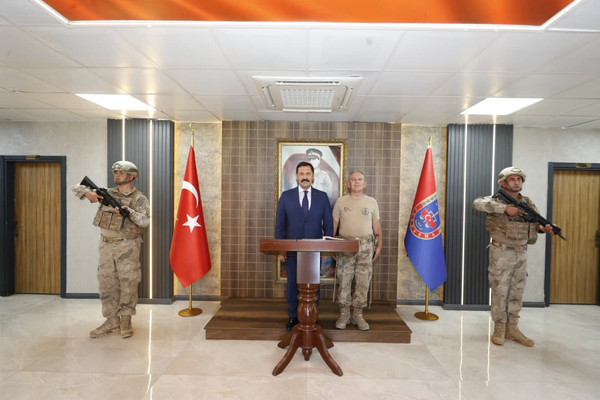 Vali Masatlı’dan Dörtyol Jandarma Komando Tugay Komutanlığı’na ziyaret Vali Masatlı’dan Dörtyol Jandarma Komando Tugay Komutanlığı’na ziyaret