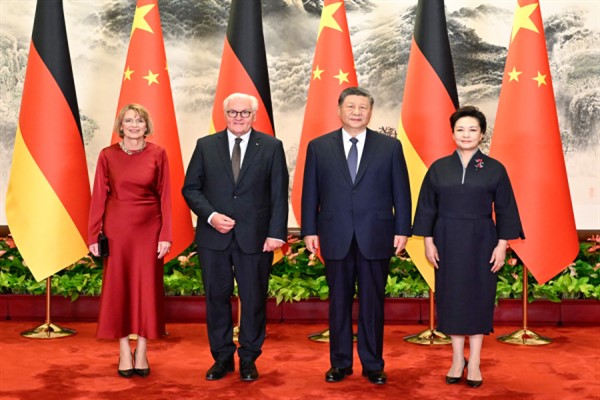 Xi Jinping, Almanya Cumhurbaşkanı Steinmeier ile görüştü Xi Jinping, Almanya Cumhurbaşkanı Steinmeier ile görüştü