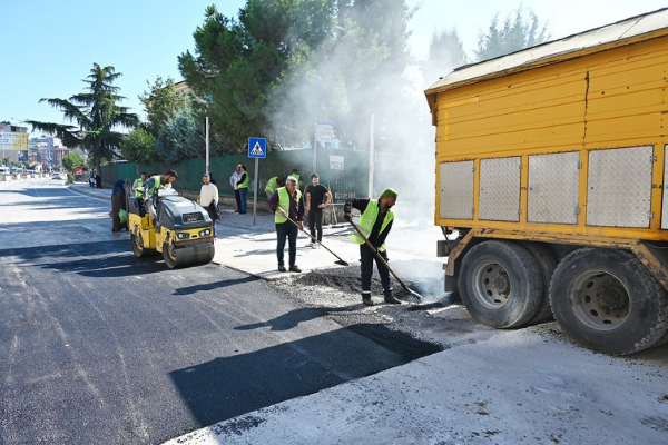 Yalova Belediyesi saha çalışmalarını sürdürüyor Yalova Belediyesi saha çalışmalarını sürdürüyor