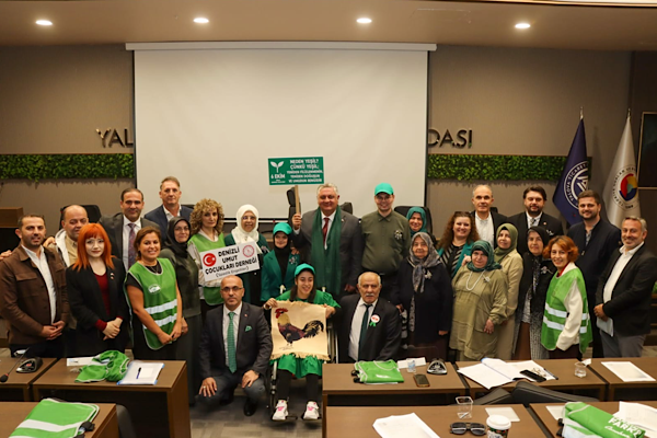 Yalova'dan “Hayata Yeşil Işık Yak” mesajı Yalova'dan “Hayata Yeşil Işık Yak” mesajı