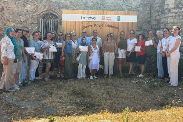 Yarının köyleri, üreticilere sunduğu desteği yapay zeka eğitimleriyle güçlendiriyor Yarının köyleri, üreticilere sunduğu desteği yapay zeka eğitimleriyle güçlendiriyor