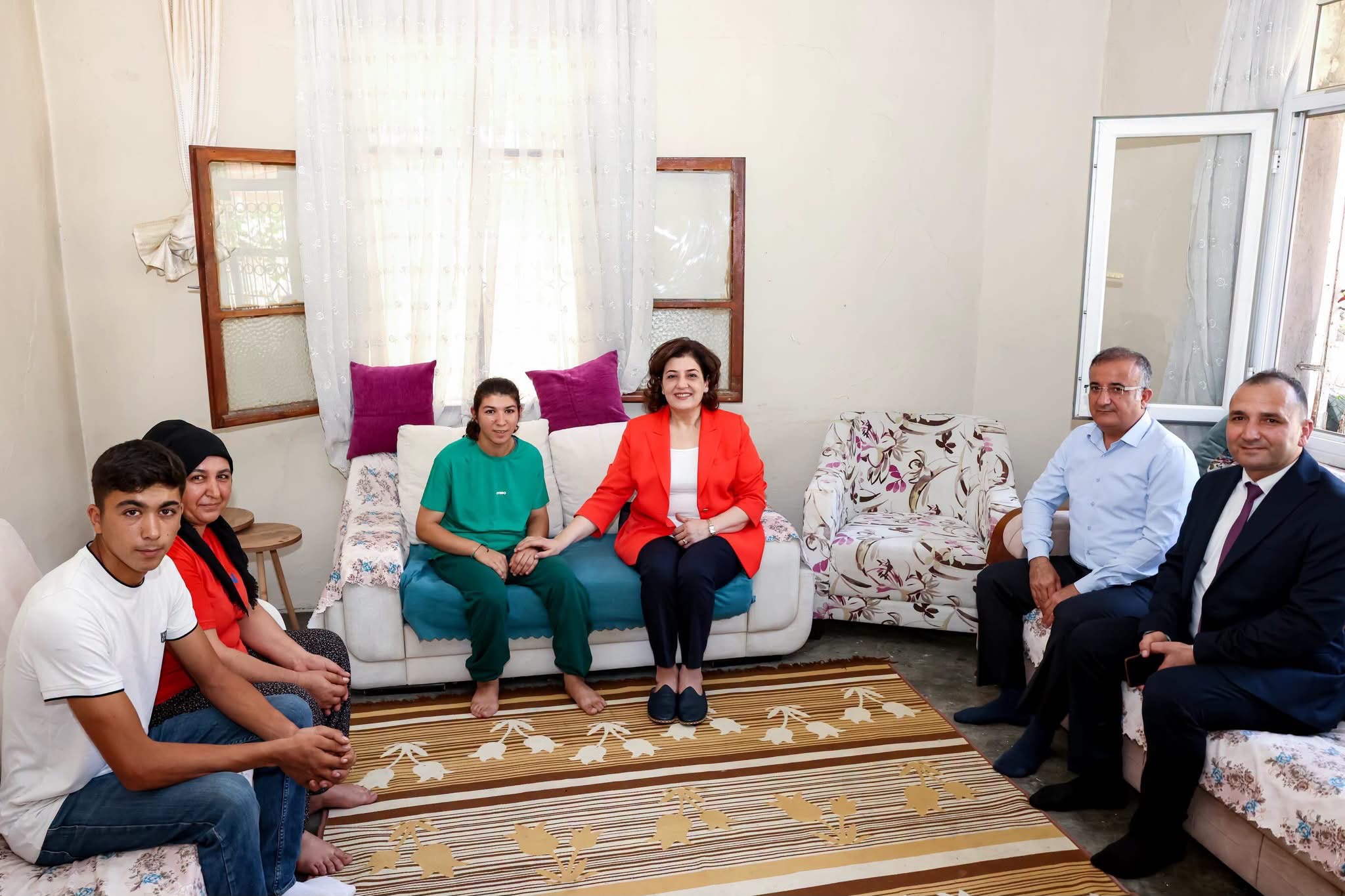 Yavuz: Hiçbir hanemizi yalnız bırakmayacağız Yavuz: Hiçbir hanemizi yalnız bırakmayacağız