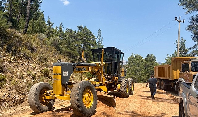 Yayla Kuzdere'de asfalt çalışması başladı Yayla Kuzdere'de asfalt çalışması başladı
