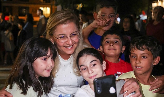 Yaz Akşamlarında Sinema Keyfi Bakırköy'de Devam Ediyor Yaz Akşamlarında Sinema Keyfi Bakırköy'de Devam Ediyor