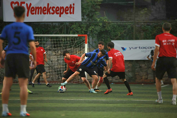 Yemeksepeti Express 25. Yıl Futbol Turnuvası’nda şampiyon belli oldu Yemeksepeti Express 25. Yıl Futbol Turnuvası’nda şampiyon belli oldu