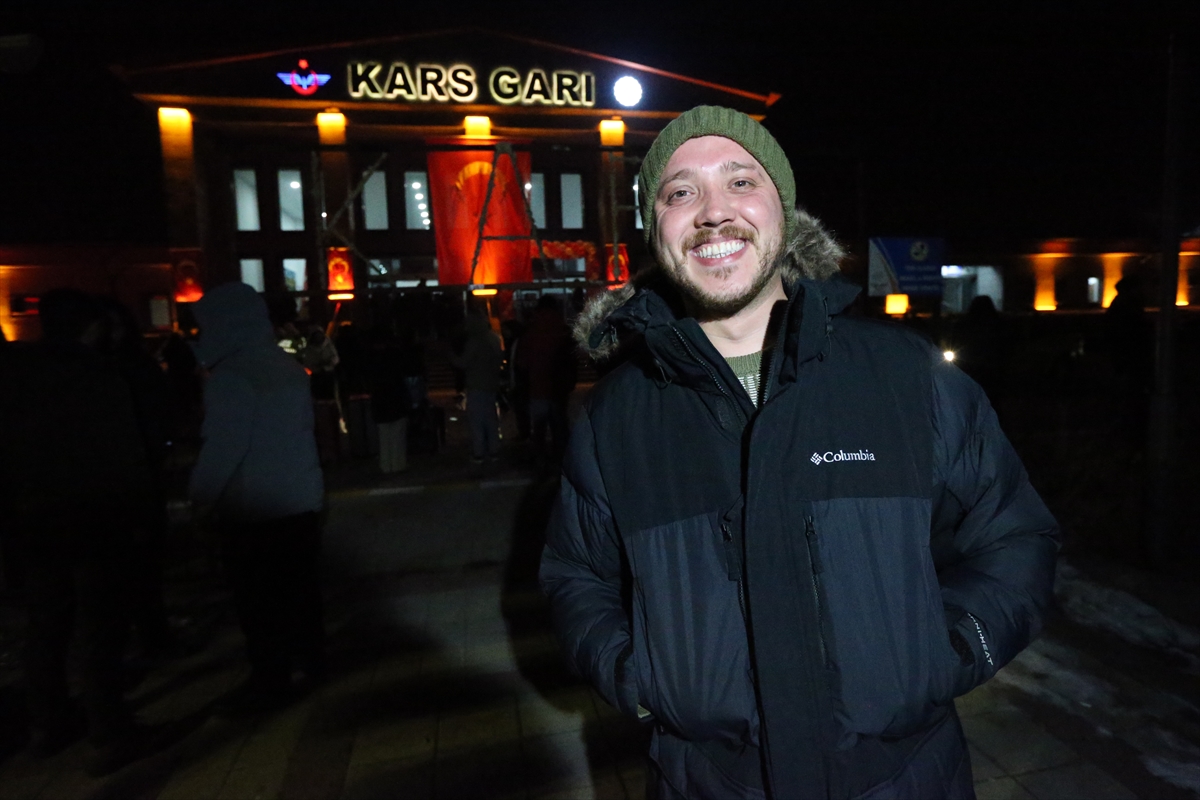 Yeni sezonun ilk seferine çıkan Turistik Doğu Ekspresi son durağı Kars'a ulaştı