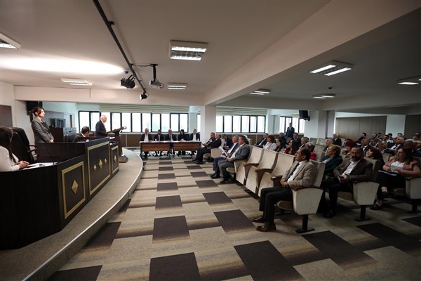 Yenimahalle Belediyesi’nin 2027 bütçesi 11,5 milyar TL oldu Yenimahalle Belediyesi’nin 2027 bütçesi 11,5 milyar TL oldu