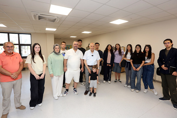 Yenimahalle’de YKS tercih döneminde öğrencilere danışmanlık desteği sağlanıyor Yenimahalle’de YKS tercih döneminde öğrencilere danışmanlık desteği sağlanıyor