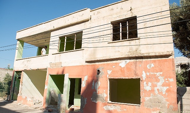 Yenişehir'de metruk yapılarla mücadele sürüyor Yenişehir'de metruk yapılarla mücadele sürüyor