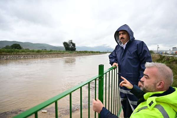 Yıldırım Belediyesi sağanak sonrası çalışma başlattı Yıldırım Belediyesi sağanak sonrası çalışma başlattı